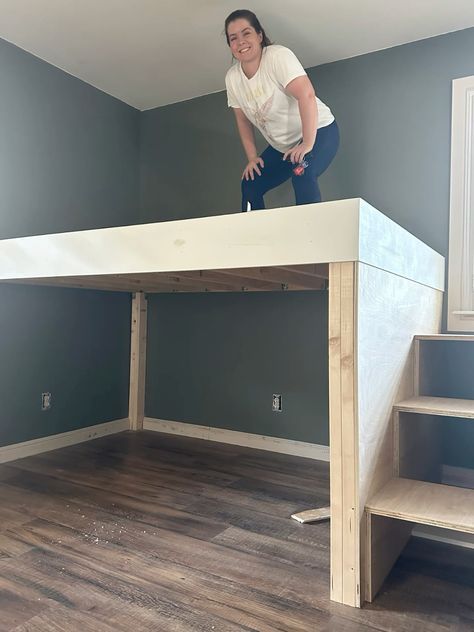 I built a loft bed for my best friends daughter! This was such a long process but it was so fun! I built this thing from scratch! I really hope she loves her new room! Loft bed builds arent easy, especially when you add drawers and a whole dresser, but it was worth it! Even the steps have drawers! Check out the blog post for all the details! Loft Bed Makeover, Teen Loft Bed, Loft Bed Ideas For Small Rooms, Loft Beds For Teens, Queen Loft Beds, Build A Loft, Girls Room Makeover, Build A Loft Bed, Loft Beds For Small Rooms