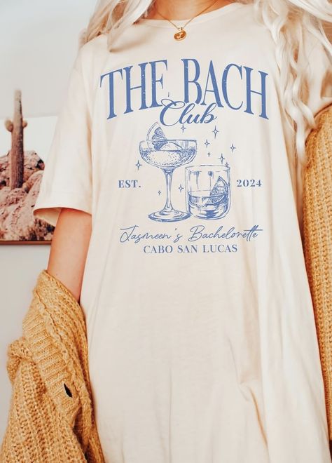 Bachelorette Beach Aesthetic, Aesthetic Bachelorette Party, Bachelorette Party Ideas Beach, Bachelorette Inspo, Stag And Doe, Beach Bachelorette, Bach Party, Hen Do, Bachelorette Gifts