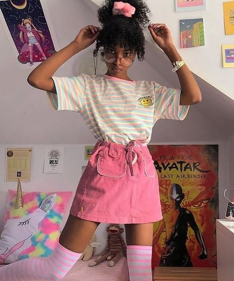 Pretty In Pink Aesthetic Lookbook, Tekken 2, Mode Harajuku, Soft Girl Aesthetic, Girl Posters, Belt Accessories, Grunge Hair, Outfits Casual, Mode Vintage