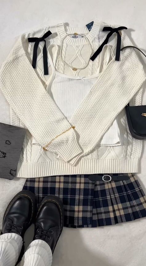 Brandy Skirt Outfits, Hollister Outfits, Hollister Style, Downtown Outfits, Mein Style, Really Cute Outfits, Girly Outfits, Lookbook Outfits, Fit Inspo