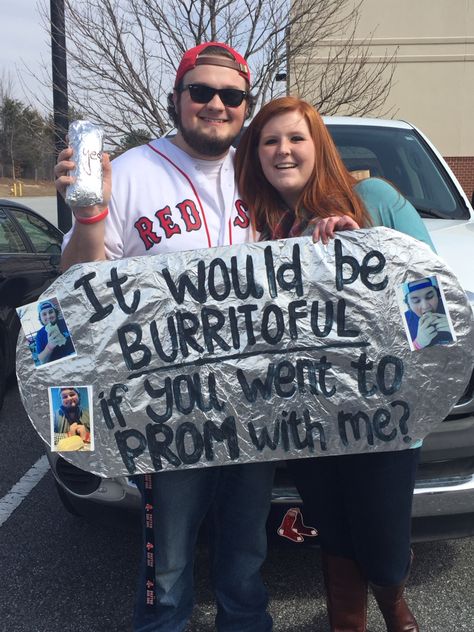 Chipotle Promposal Dance Promposal, Promposal Ideas For Him, Prom Proposal Ideas, Sadies Dance, Prom Pictures Group, Promposal Ideas, Prom Posters, Cute Homecoming Proposals, Cute Prom Proposals