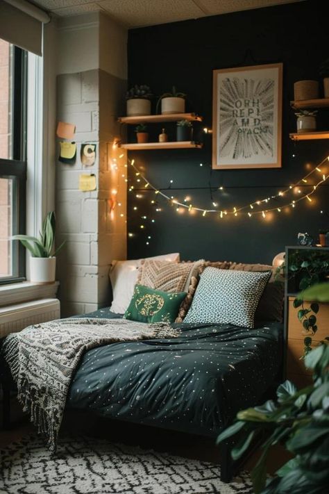 Black Dorm Room Ideas for a Chic College Space Bedroom Ideas Floor Bed, Black Aesthetic Dorm Room, Gold And Black Room, Moody Bedroom Cozy, Dorm Room Designs Black, Moody Teen Bedroom, Dorm Room Dark Aesthetic, Dorm Room Dark, Dorm Room Ideas Black