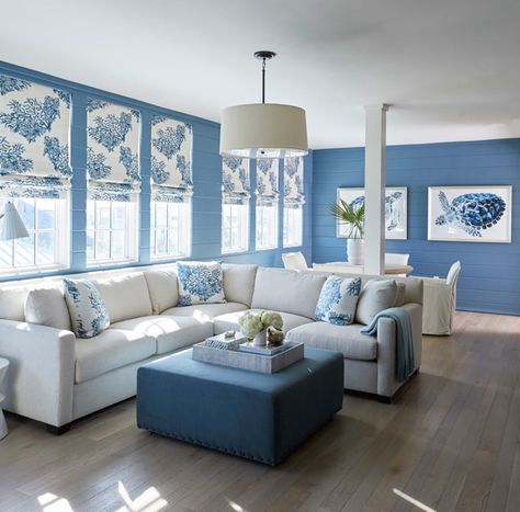 House of Turquoise: Melanie Turner Interiors Melanie Turner, Melanie Turner Interiors, Blue And White Decor, Living Room Turquoise, Blue And White Living Room, Coastal Decorating Living Room, House Of Turquoise, French Country Living Room, Coastal Living Rooms