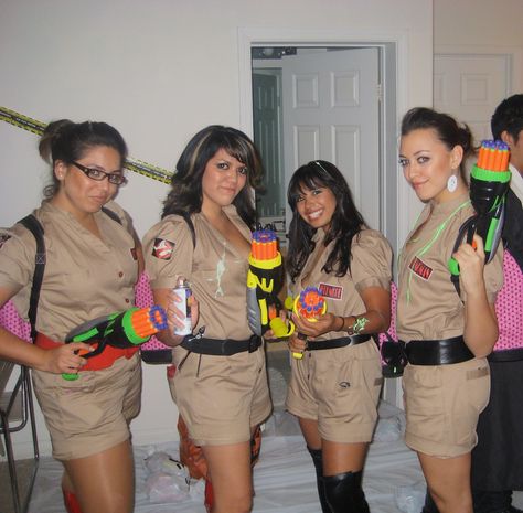 Costume For A Group Of 4, Gost Busters Costume, Diy Ghostbusters Costume Women, Ghostbusters Costume Women, Ghost Busters Costume Women, Ghost Busters Costume, Super Easy Halloween Costumes, Best Friend Costumes, Ghostbusters Costume