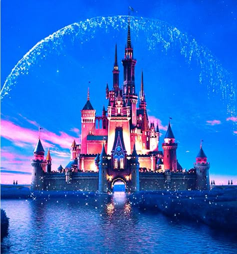 Disney Intro, Playlist Cover Art, Disney Canvas Art, Disneyland Castle, Disney Characters Wallpaper, Disney Canvas, Disney World Pictures, Amazing Minecraft, Disney Wallpapers