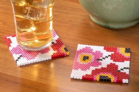 Perler Bead Coasters, Perler Coasters, Hama Beads Coasters, Bead Coasters, Harry Potter Perler Beads, Emoji Craft, Mickey Mouse Crafts, Colorful Crafts, Pearl Beads Pattern