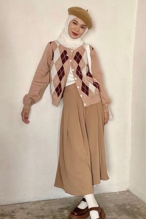 Light Academia Aesthetic Outfit, Light Academia Clothes, Light Academia Fashion, Outfit Ideas Hijab, Light Academia Outfit, Academia Aesthetic Outfit, Light Academia Aesthetic, Academia Outfits, Academia Style