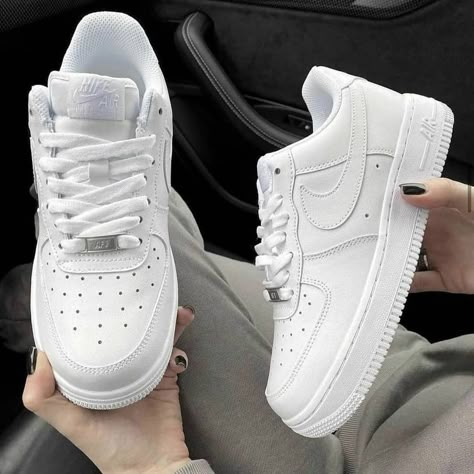 Nike Air Force Shoes Women, White Nike Shoes Air Force, Air Shoes For Women, Airfors Nike, White Shoes Air Force, Cool Shoes Women Nike, Air Sneakers, Nikes Shoes Women's, Air Forse1