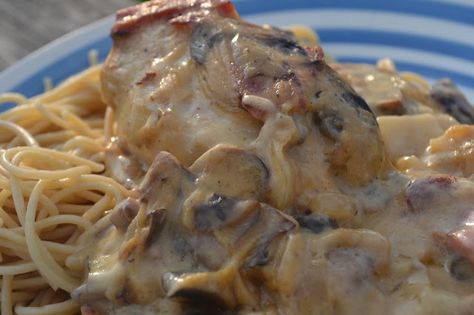 Chicken Boneless Breast Recipes, Chicken And Pasta, Cooking Recipes For Dinner, Chicken Casseroles, Yummy Chicken, Chicken Main Dishes, Breast Recipe, Food Club, Winner Winner