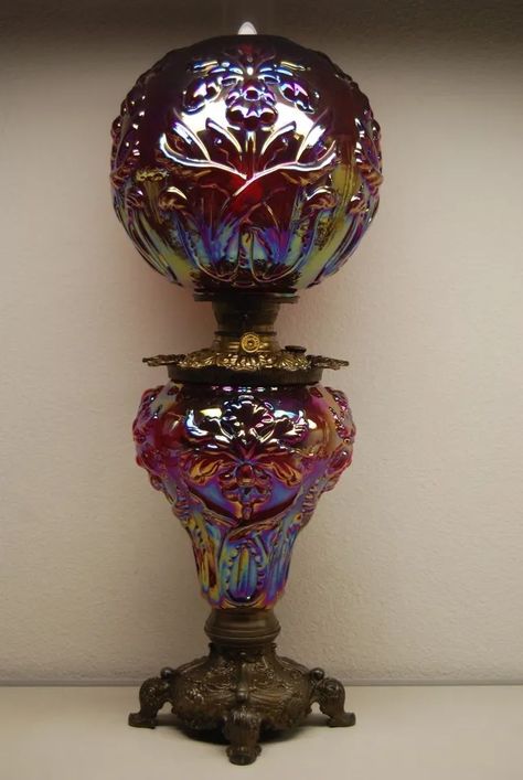 CARNIVAL GLASS FENTON GWTW IRIDESCENT MARYGOLD OIL KEROSENE ARTNOUVEAU IRIS LAMP | eBay Colored Glass Collection, Luxurious Lighting, Retro Lamps, Antique Floor Lamps, Antique Stuff, Carnival Glass Vintage, Carnival Glassware, Fenton Glassware, Victorian Lampshades