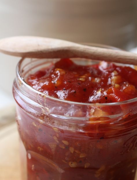 Tomatoes Jam, Tomato Chilli Jam, Tomato Jam Recipe, Chilli Jam, Canning Jam, Tomato Jam, Tomato Chutney, Jam And Jelly, Homemade Jam