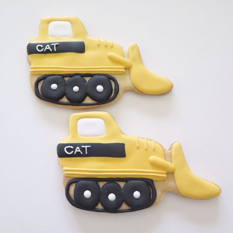 Bulldozer Cookies Decorated, Tool Cookies, Bulldozer Cookies, Truck Cookies, Construction Cupcakes, Construction Cookies, Cookies Kids, Construction Theme Birthday Party, Theme Cookies