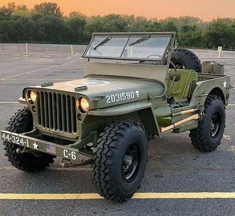 Jeep Old, American Pickup Trucks, Mini Jeep, Cj Jeep, Military Jeep, Classic Jeeps, Willys Mb, Vintage Jeep, Old Jeep