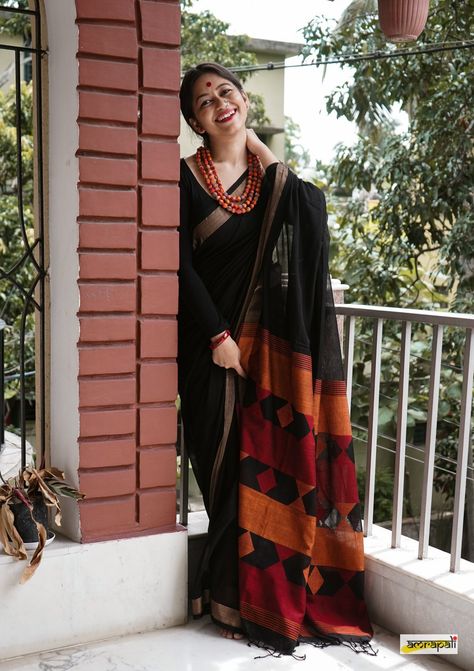 Sarees – Amrapali Boutique Sari Pose, Amrapali Boutique, Formal Saree, Saree Photos, Cotton Saree Designs, Modern Saree, Saree Poses, Anita Dongre, Saree Blouse Patterns