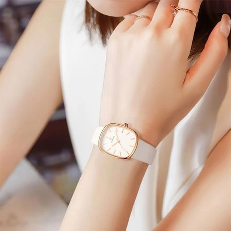 Do you like our Luxury Leather Quartz Bracelet Watch for Women? 📢Share with friends who would LOVE it too!😍😍 📢 #gadgets #copingshop #shoppings #shoppinglover #shoppingonline #shopping4u #shoppingfamily Rose Watch, Clock Gift, Girls Watches, Quartz Bracelet, Women Wrist Watch, Luxury Women, Leather Band, Womens Jewelry Rings, Daniel Wellington