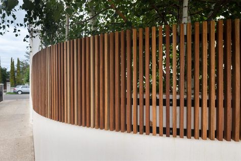 Wood Slat Exterior, Privacy Planter, Diy Privacy Screen, Wood Aesthetic, Wood Privacy Fence, Wood Fence Design, Deck Privacy, Pavers Backyard, Planter Diy