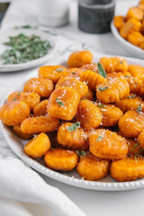 Easy Homemade Sweet Potato Gnocchi Sweet Potato Gnocchi Recipe, Sweet Potato Ravioli, Pan Fried Sweet Potatoes, Potato Ravioli, Potato Noodles, Gnocchi Recipe, Sweet Potato Gnocchi, Homemade Gnocchi, Easy Main Dishes