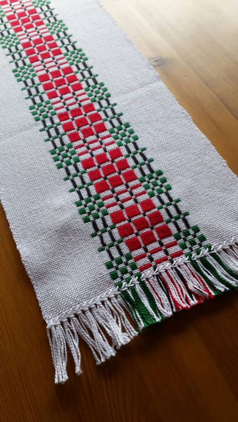 Handwoven Holiday Table Runner by MEMEtextiles on Etsy Holiday Table Runner, Baby Wolf, Barn Quilt Patterns, Sampler Quilts, Christmas Table Runner, Barn Quilt, Weaving Patterns, Holiday Table, Holiday Tables