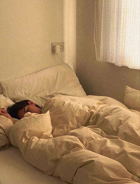 Person In Bed Aesthetic, Sleep In Aesthetic, Get Enough Sleep Aesthetic, Aesthetic Sleeping Pictures, Sleeping All Day Aesthetic, More Sleep Aesthetic, Sleep Asthetic Picture, Sleeping In Aesthetic, Peaceful Sleep Aesthetic