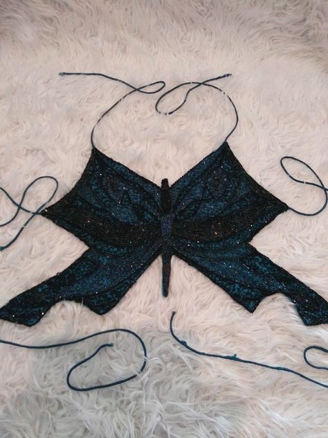 Beaded Butterfly, Diy Clothes Design, Diy Home Decor Ideas, Butterfly Top, Home Decor Projects, Diy Sewing Clothes, Looks Chic, Diy Home Decor Projects, Mode Vintage