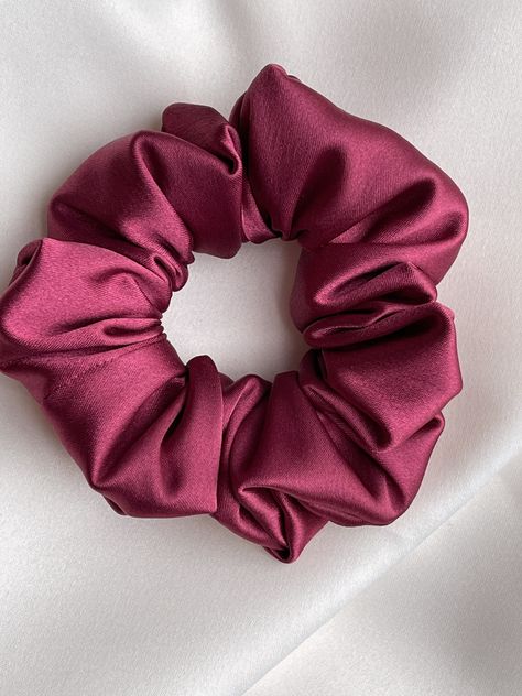 Bridesmaid Scrunchie, Red Scrunchie, Hair Rubber, Satin Scrunchies, Hair Rubber Bands, Beautiful Crafts, Bridesmaid Gift Boxes, Cute Keychain, Best Gift Ideas