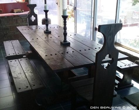 How to Build a Medieval Dining Room Set: 10 Steps (with Pictures) Medieval Dining Room, Dnd Room, Medieval Home Decor, Medieval Decor, Medieval Furniture, Goth Home Decor, Luxury Dining Room, Luxury Dining, Dining Room Set