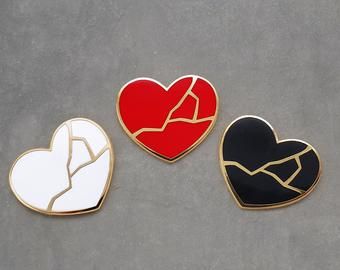 Kintsugi Heart, Heart Enamel Pin, Canvas Art Projects, Heart Illustration, Black Pins, Heart Pin, Art Japonais, Enamel Lapel Pin, Romantic Art