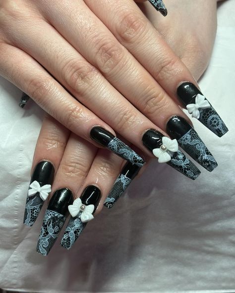 Lace Nails, Grunge Makeup, Cute Nail Designs, Nails Nails, Nail Artist, Pretty Nails, Cute Nails, Nail Inspo, Toronto