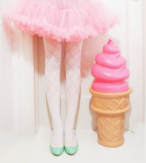 Oh the joys of a fluffy pink petticoat! Ice Cream Clothing, Ice Cream Clothes, Cream Clothes, Cream Clothing, National Icecream Day, Modern Mermaid, Pink Lamp, Pastel Fashion, Candy Girl