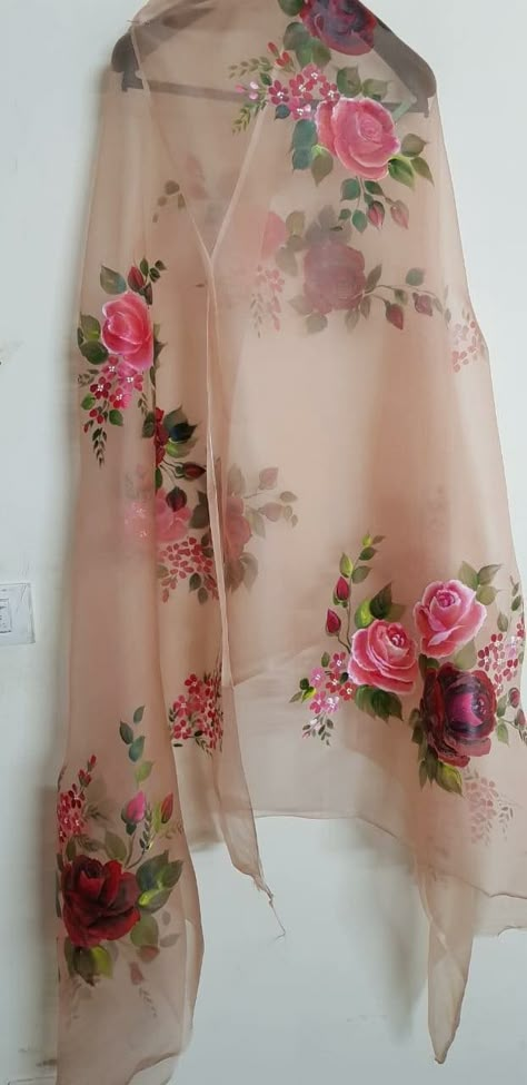 Hand paint dupatta Hand Paint Suits Designs, Fabric Paint Dupatta, Paint On Dupatta, Fabric Paint Dupatta Designs, Dupatta Hand Painting, Fabric Painting Dupatta, Painting On Dupatta Designs, Hand Painting Suits Designs, Painting Dupatta Ideas