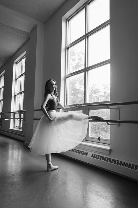 Dancer Senior Pictures, Ballerina Photoshoot, Ballet Photoshoot, Senior Season, Ballet Studio, Ballet Teacher, Dance Photography Poses, Ballet Poses, Undying Love