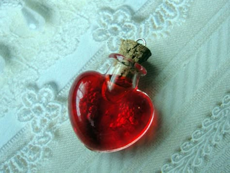 cute love potion bottle chrm Witch Miniatures, Love Potion Bottle, Tiny Bottles, Aphrodite Aesthetic, Magic Bottles, Fairy Art Dolls, Potion Bottles, Miniature Bottles, Love Potion