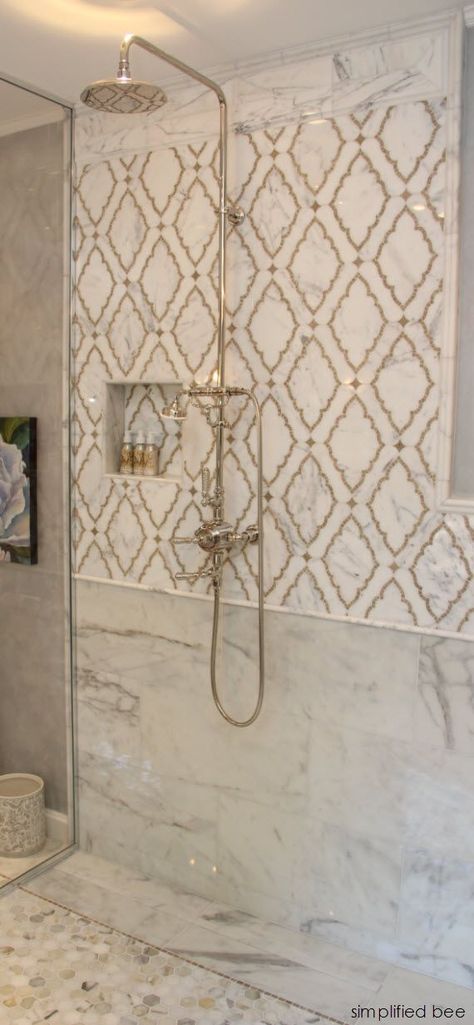 The Absolute Guide To Bathroom Tiles - Decoholic Minimalistic Interior, Mosaic Backsplash, Bad Inspiration, Shower Bathroom, Shower Niche, Moroccan Tile, Bathroom Renos, Marble Mosaic, Cool Ideas