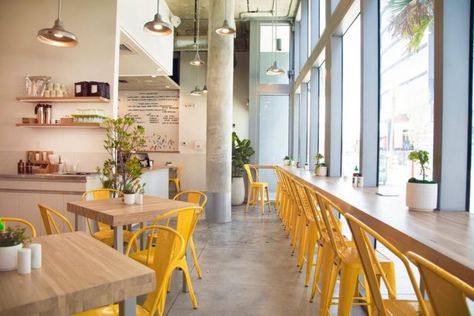 The Egg-Centric Restaurant In Florida With Amazing Breakfast All Day, Every Day Breakfast Shop Design, Egg Restaurant Design, Cute Breakfast Restaurant, Pancake Restaurant Interior, Breakfast Cafe Interior, Breakfast Shop, Breakfast Restaurant Design, Breakfast Restaurant Ideas, Brunch Restaurant Design