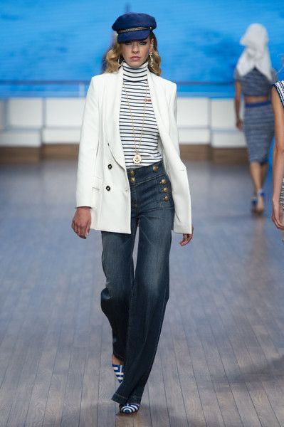 Marine Fashion, Milan Fashion Week Spring 2020, Rain Fashion, Nautical Outfits, Fashion Week Spring 2020, Winter Typ, 2020 Runway, Milano Fashion Week, Milan Fashion Weeks