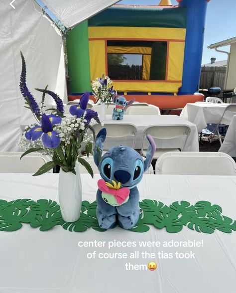 Lilo And Stitch Centerpieces, Lilo And Stitch Baby Shower Ideas, Baby Shower Sweets, Stitch Birthday, Boy Baby Shower Themes, Boy Decor, Stitch And Angel, Shower Themes, Bday Girl