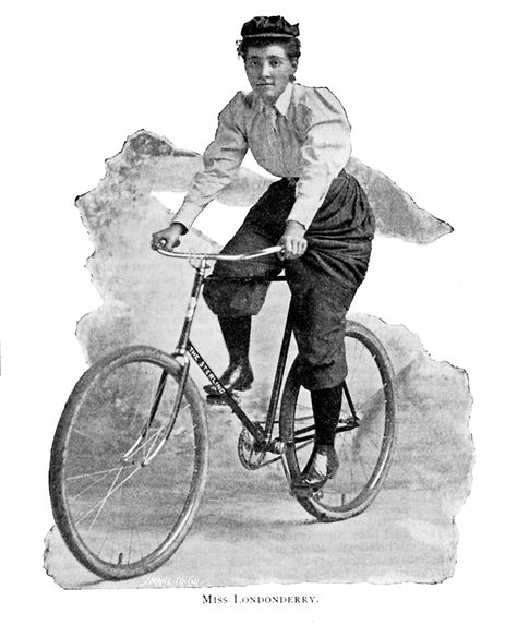 Annie "Londonderry" Kopchovsky  bicycle and wearing bloomers, 1895 Annie Londonderry, Female Explorer, Bicycle Photography, Tweed Ride, Kickass Women, Blue Stockings, Female Sports, Womens Movement, Women Cyclists