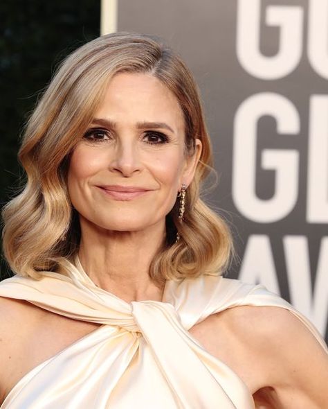 medium length hair styles for older women kyra sedgwick Formal Shoulder Length Hair, Mother Of The Bride Mid Length Hairstyles, Modern Old Hollywood Hair, Classic Medium Hairstyles, Medium Length Formal Hairstyles Down, Shoulder Length Hair Wedding Guest, Shoulder Length Hairstyles Wedding, Special Occasion Hairstyles Medium, Mother Of Bride Hairstyles Medium Length Over 50