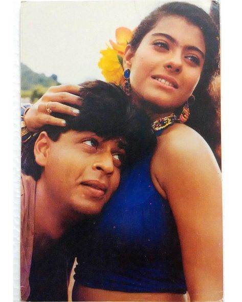 Movies Dialogues, Karan Arjun, Shahrukh Khan And Kajol, Kajol Devgan, Shah Rukh Khan Movies, Katrina Kaif Photo, Star Tv, Karisma Kapoor, 90s Bollywood