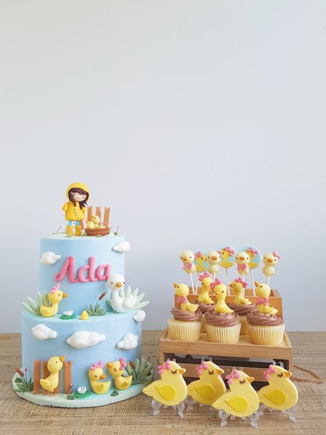 Duckies’ Day Out | Cottontail Cake Studio | Sugar Art & Pastries Duck Theme Cake, Duck Cake Ideas, Duck Birthday Cake, Gökkuşaği Pasta, Farm Birthday Cakes, Duck Party, Duck Cake, Duck Birthday