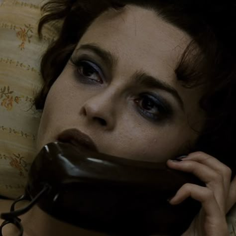 Marla Singer Pfp, Marla Singer Makeup, Marla Singer Aesthetic, Marla Singer Outfit, Marla Singer Costume, Walburga Black, Club Makeup, Marla Singer, Manic Pixie Dream Girl