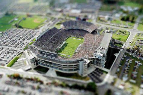 40 Stunning Examples of Tilt-Shift Photography Tilt Shift Photos, Tilt Shift Photography, Beaver Stadium, Tilt Shift Lens, Tilt Shift, Types Of Photography, Photography Camera, Photography Techniques, Photography Lovers