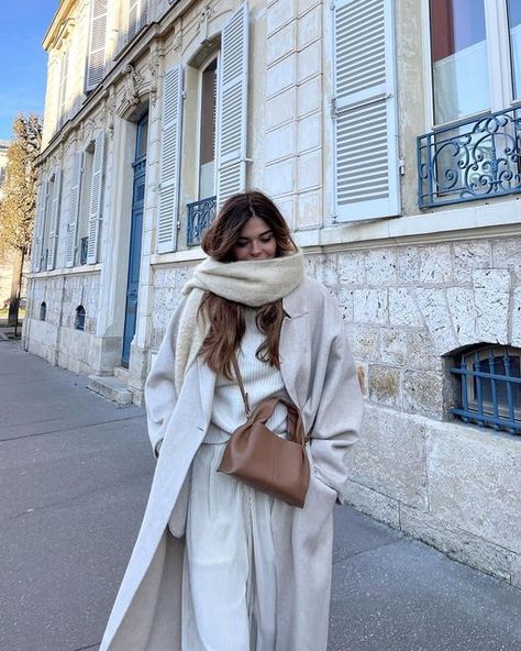 Remember To Love Yourself, Polene Bag, Camel Outfit, Happy V Day, Mini Outfit, Daily Fashion Inspiration, Beige Outfit, Handbag Outfit, V Day