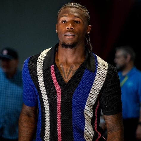 Tee Higgins, Dark Skin Men, Sweet Tee, Mens Braids, Nfl Season, Football Boys, Wide Receiver, Mens Fashion Casual Outfits, The Boy Is Mine