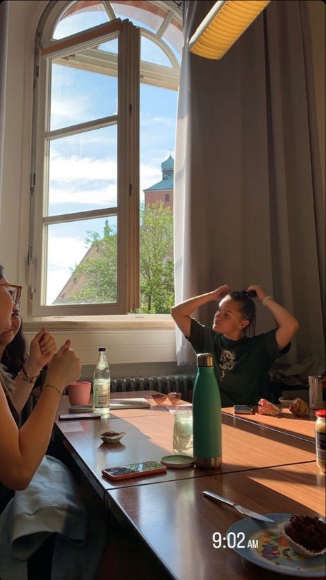 Aesthetic School Breakfast, German Breakfast Aesthetic, German Aesthetic Outfits, Europe School Aesthetic, Germany School Aesthetic, Studying In Germany Aesthetic, Summer School Aesthetic, Swiss Boarding School Aesthetic, Going To School Aesthetic