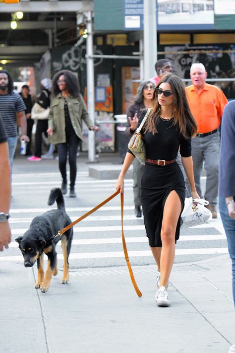 I Am Obsessed With Emily Ratajkowski’s Dog-Walking Outfits | Vogue Trainers Women Outfit Street Styles, Summer Walking Outfit, Emily Ratajkowski Dog, Snickers Outfit, Millennial Woman, Trainer Collection, Dog Walking Outfit, Walking Outfit, Samba Outfits