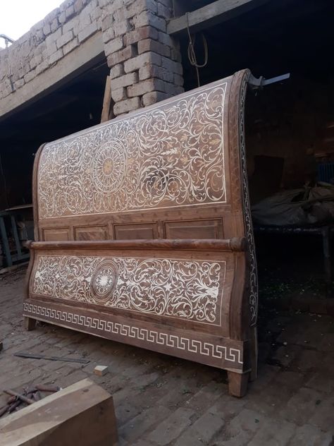 Chinioti Furniture Bed Set, Chinioti Furniture, Pakistani Furniture, Low Beds, Royal Interior, Bed Dressing, Wooden Beds, Designer Bed, House Gate