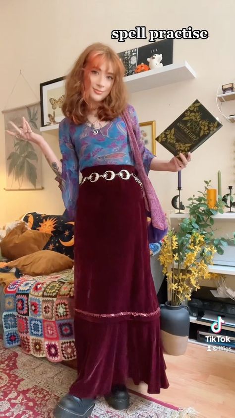 Phoebe Skirt Outfit, Colorful Whimsigoth Outfits, Whimsigoth Summer, 70s Fairy, Phoebe Buffay Aesthetic, Cottage Core Autumn, Whimsy Aesthetic, Whimsigoth Skirt Outfit, Marauders Outfits