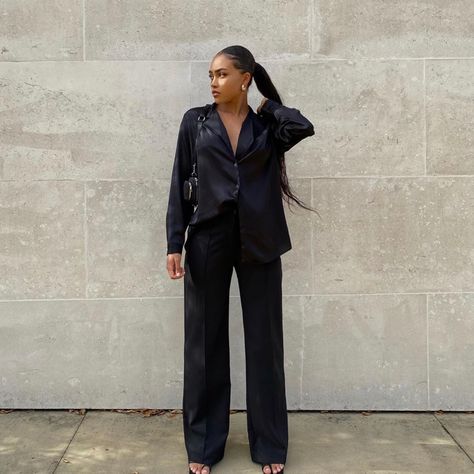 Black Silky Shirt Outfit, Black Satin Button Up Outfit, Satin Shirt Outfit Aesthetic, Pants And Blouse Outfit Classy, Black Satin Button Down Shirt Outfit, Black Silk Button Down Shirt Outfit, Satin Shirt Outfit Ideas, Black Silk Shirt Outfit, Black Satin Blouse Outfit