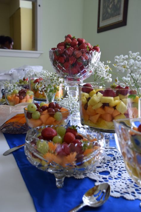 Fruit bowls. Cristal. Crystal Dishes, Dining Ideas, Glass Fruit Bowl, Fruit Bowls, Fruit Plate, Crystal Bowls, Fruit Bowl, Meal Prep, Table Settings